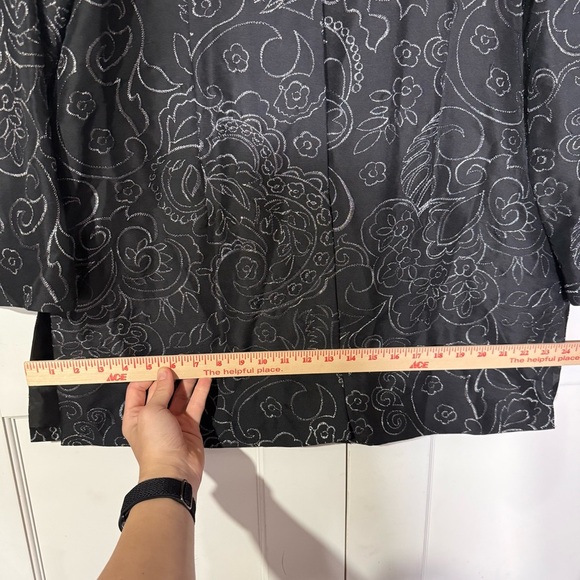 Chico's Embroidered Silk Duster Jacket Black and Silver Floral Longline Size XL - Picture 8 of 13